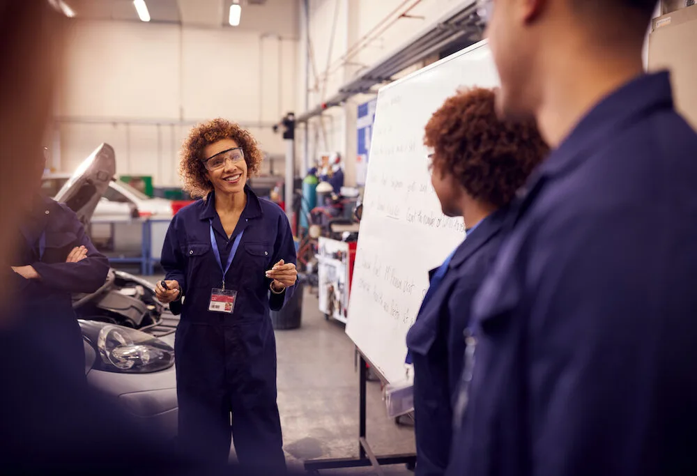 5 Great Staff Training Techniques for a Profitable Garage