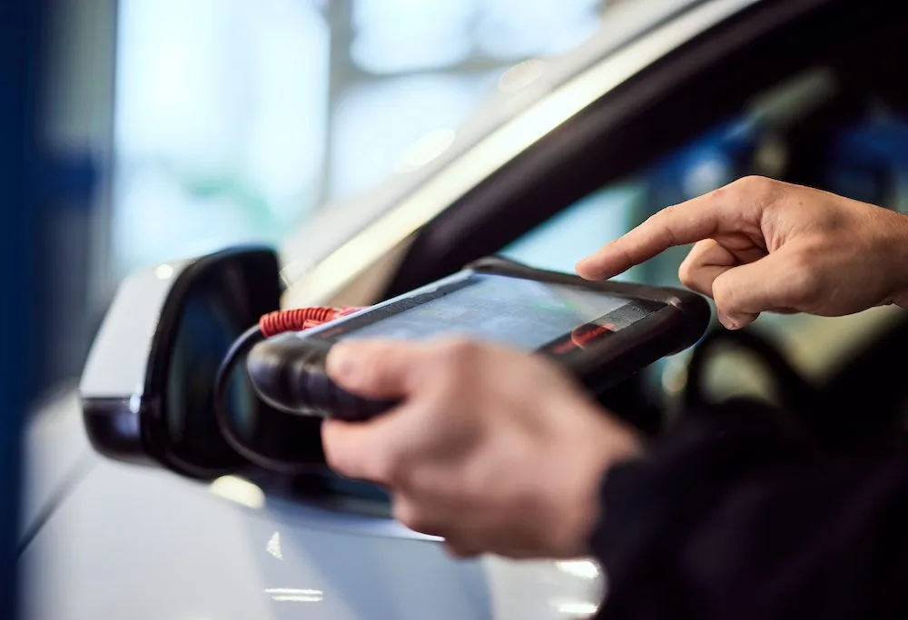 How Electronic Vehicle Health Checks Turn Routine Servicing Into Extra Revenue